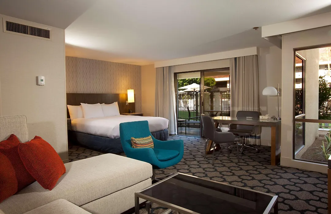 Hilton Palm Springs-1